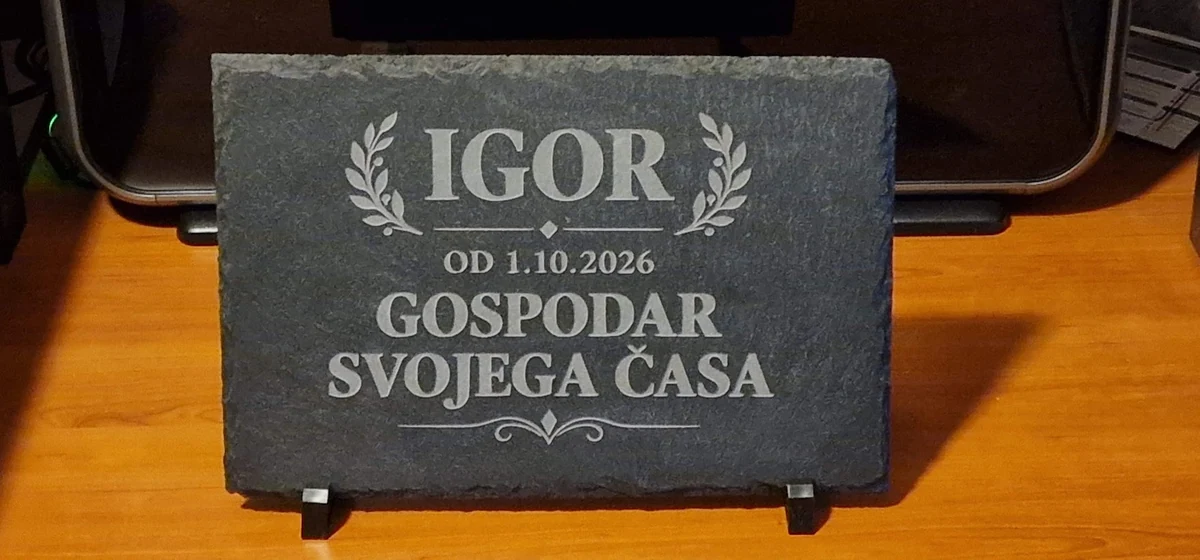 Gravirana plošča iz skrilavca za Igorja ob upokojitvi